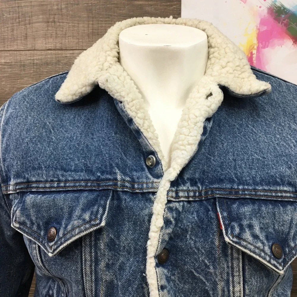 Vintage Levis Sherpa Lined Denim‎ Trucker Jacket Made in USA Blue 38R 70608 0216 - Picture 2 of 10